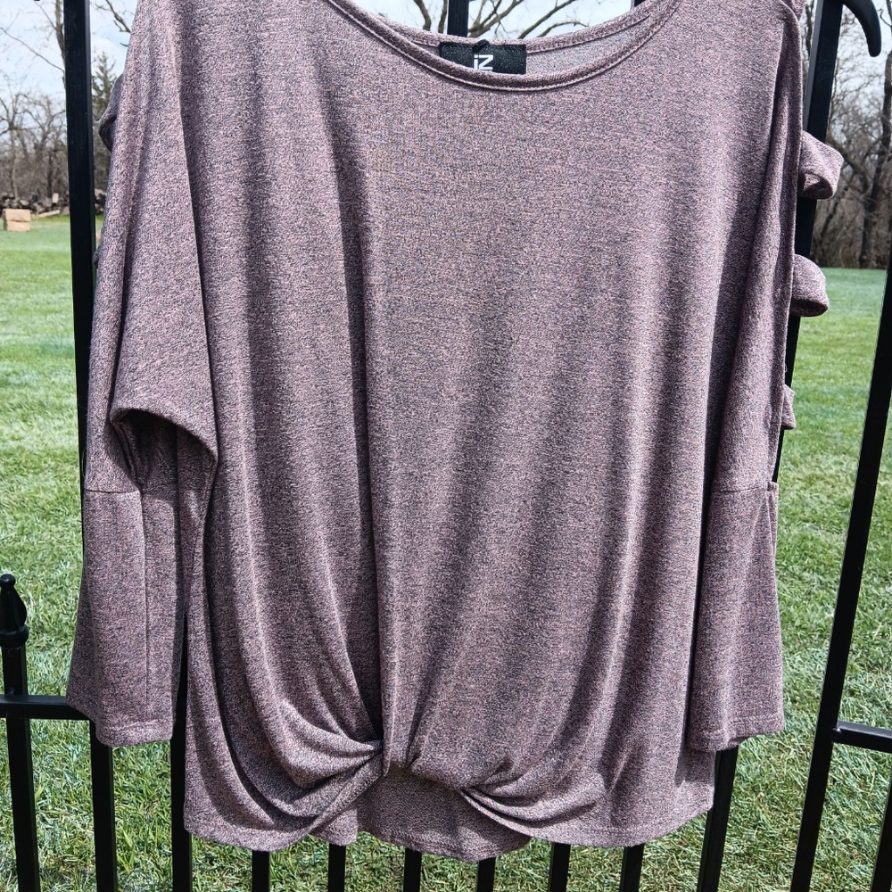 IZ Byer Cold Shoulder Top
